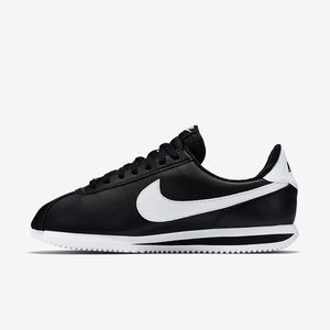 Black Nike Cortez